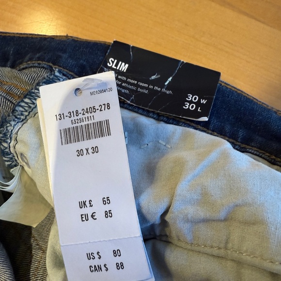 Abercrombie Fitch signature athletic slim jean - Picture 4 of 7